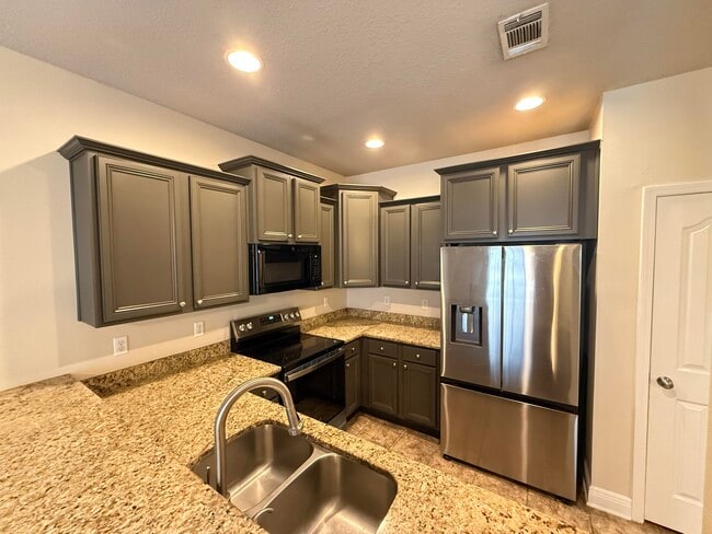 Building Photo - 8868 Brown Pelican Cir