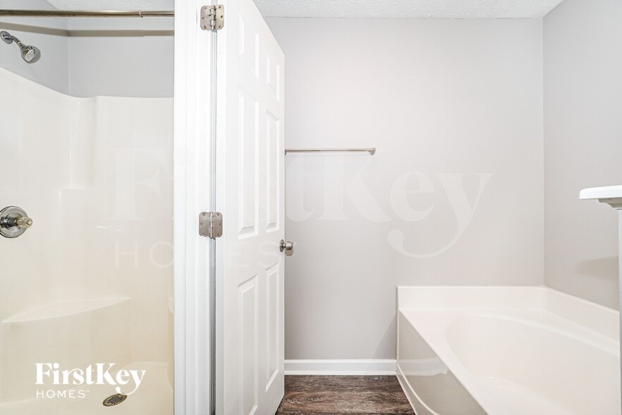 Building Photo - 3253 Kady Ln