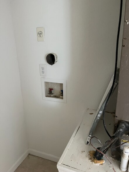 Building Photo - 1870 Agora Cir SE