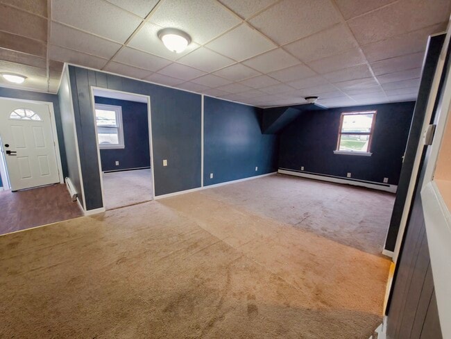 Building Photo - 536 N Underwood St