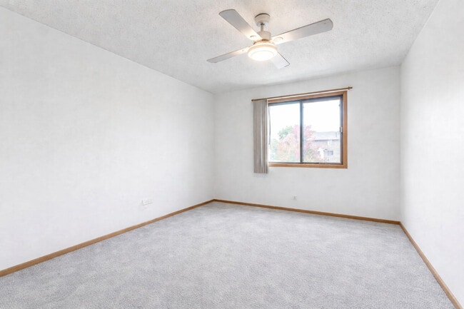 Building Photo - 15 Echo Ct