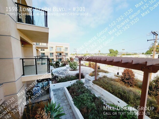 Building Photo - Unfurnished Contemporary One Bedroom, One ...