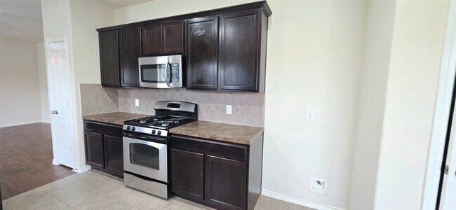 Building Photo - 2767 Morgensen Dr