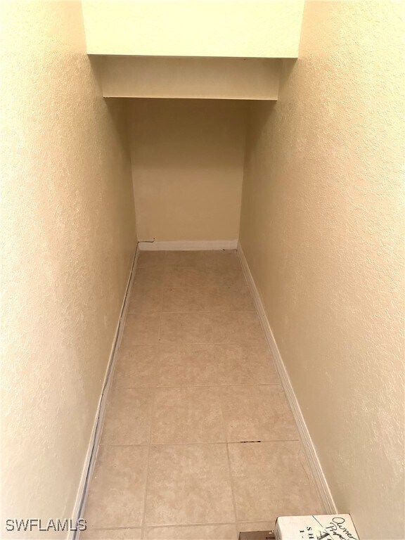 Building Photo - 9638 Roundstone Cir