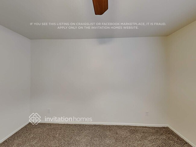 Building Photo - 42148 W Cheyenne Dr