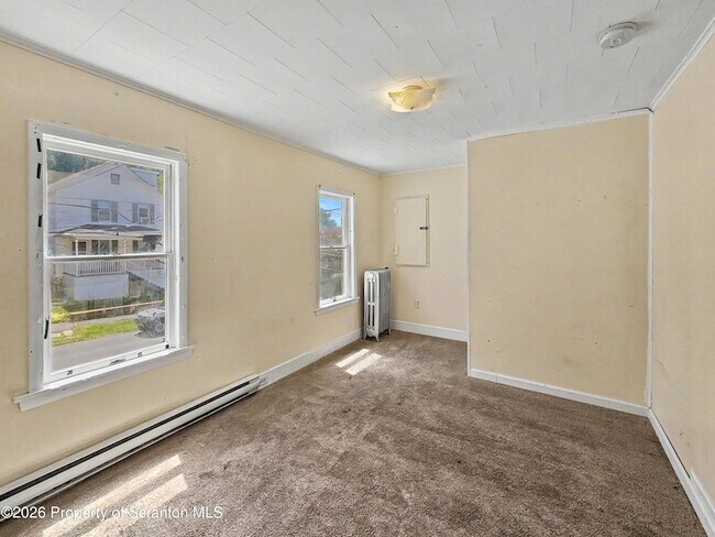 Building Photo - 310 21st Ave