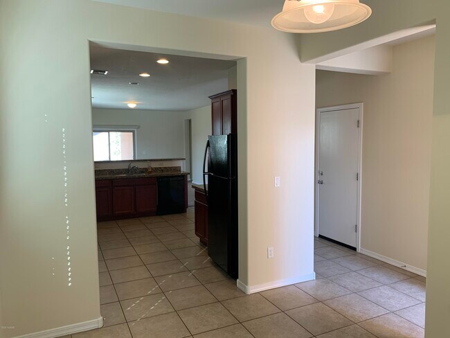 Building Photo - 14195 N Dart Point Way