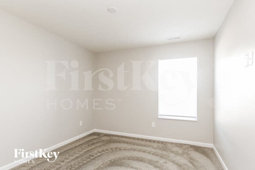 Building Photo - 8154 Brookville Wy