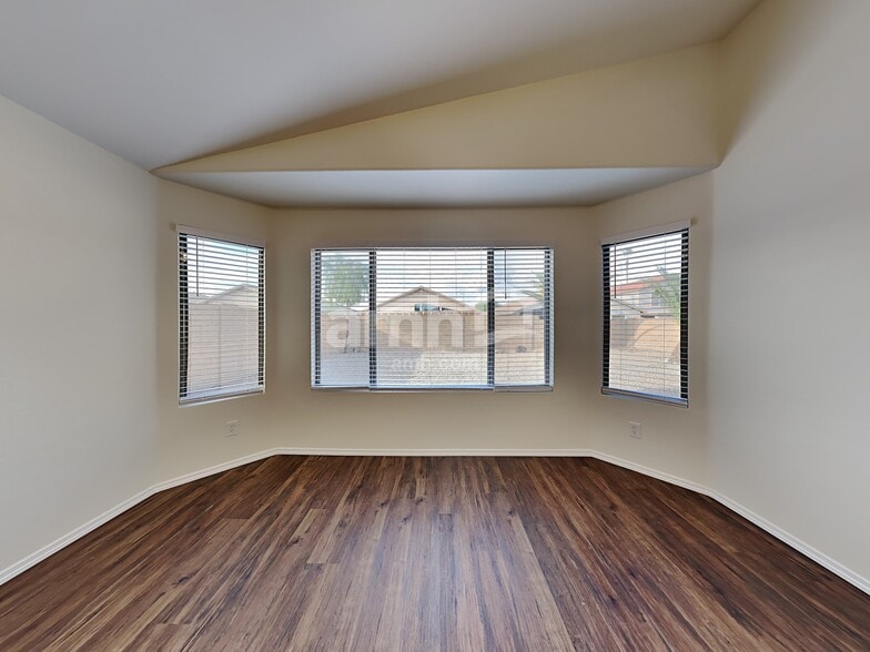 Building Photo - 16210 W Tasha Dr