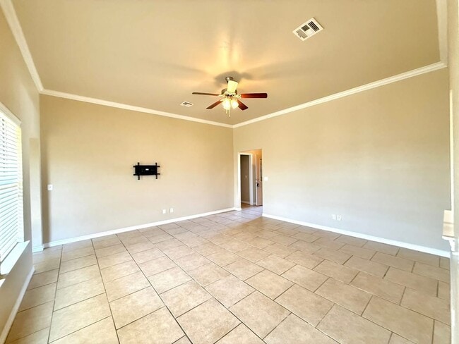 Building Photo - 402 Boggy Creek Dr