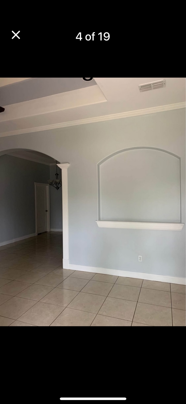 Building Photo - 9426 Ivory Cir