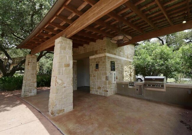 Building Photo - 779 Wild Rose Dr