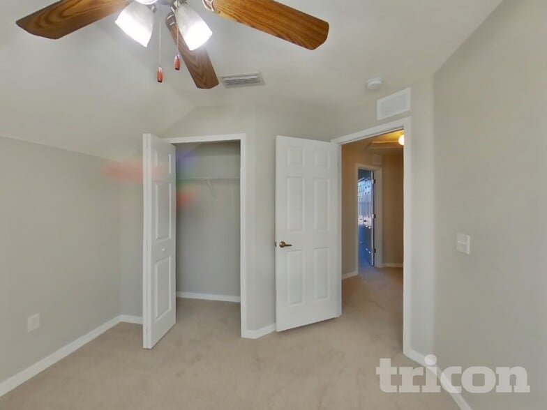 Building Photo - 3919 Day Bridge Pl