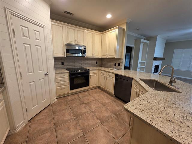 Building Photo - 2716 Park Pl