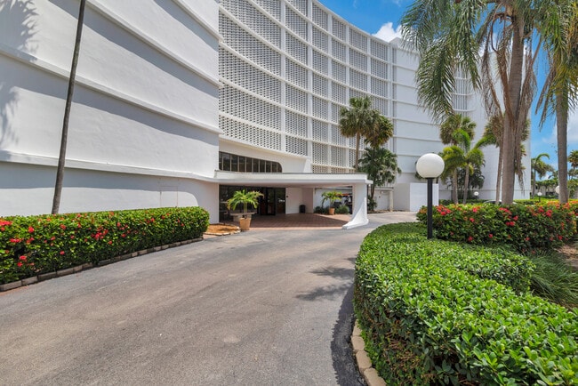 Building Photo - 3590 S Ocean Blvd