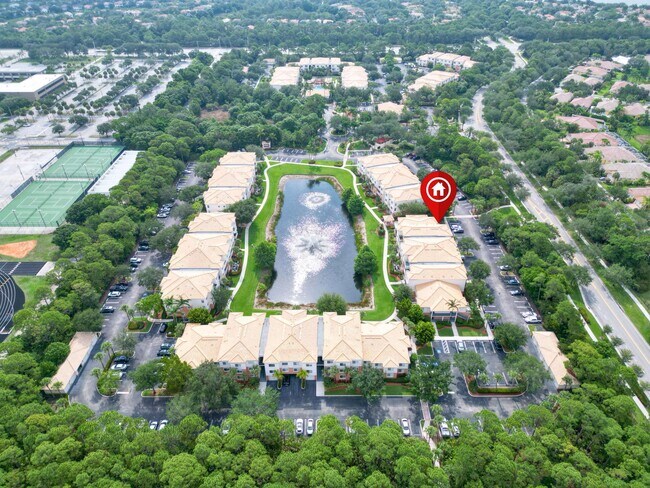 Building Photo - 9309 Myrtlewood Cir W