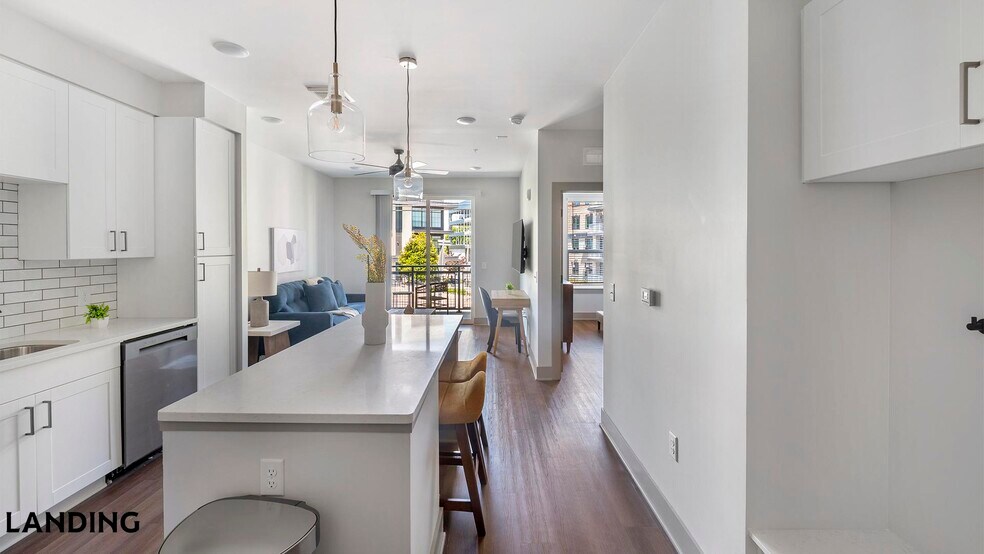 Building Photo - 1310 Hillside Ave