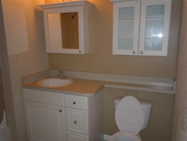 Building Photo - 130 Old Town Pkwy