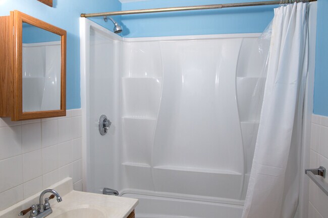 Bathroom - 43 Hadley Village Rd