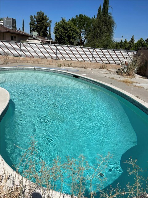 Building Photo - 45826 Bentley St