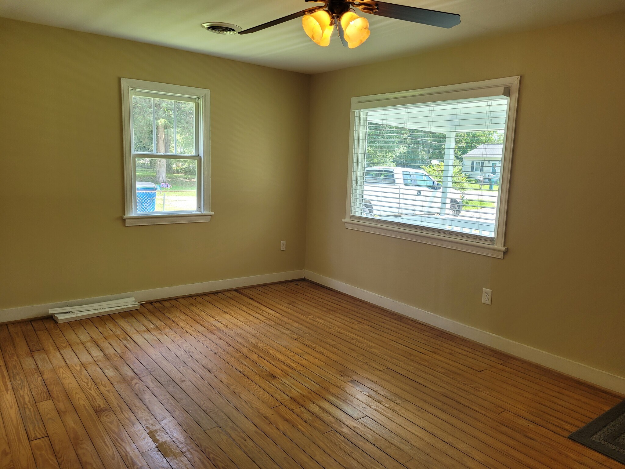 Building Photo - 21612 Hudson St