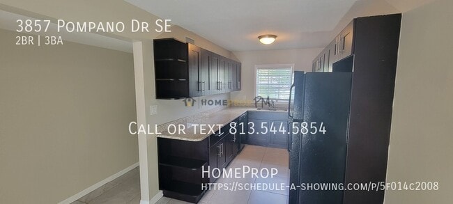 Building Photo - 3857 Pompano Dr SE