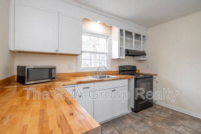 Building Photo - 8907 Huntingcreek Terrace