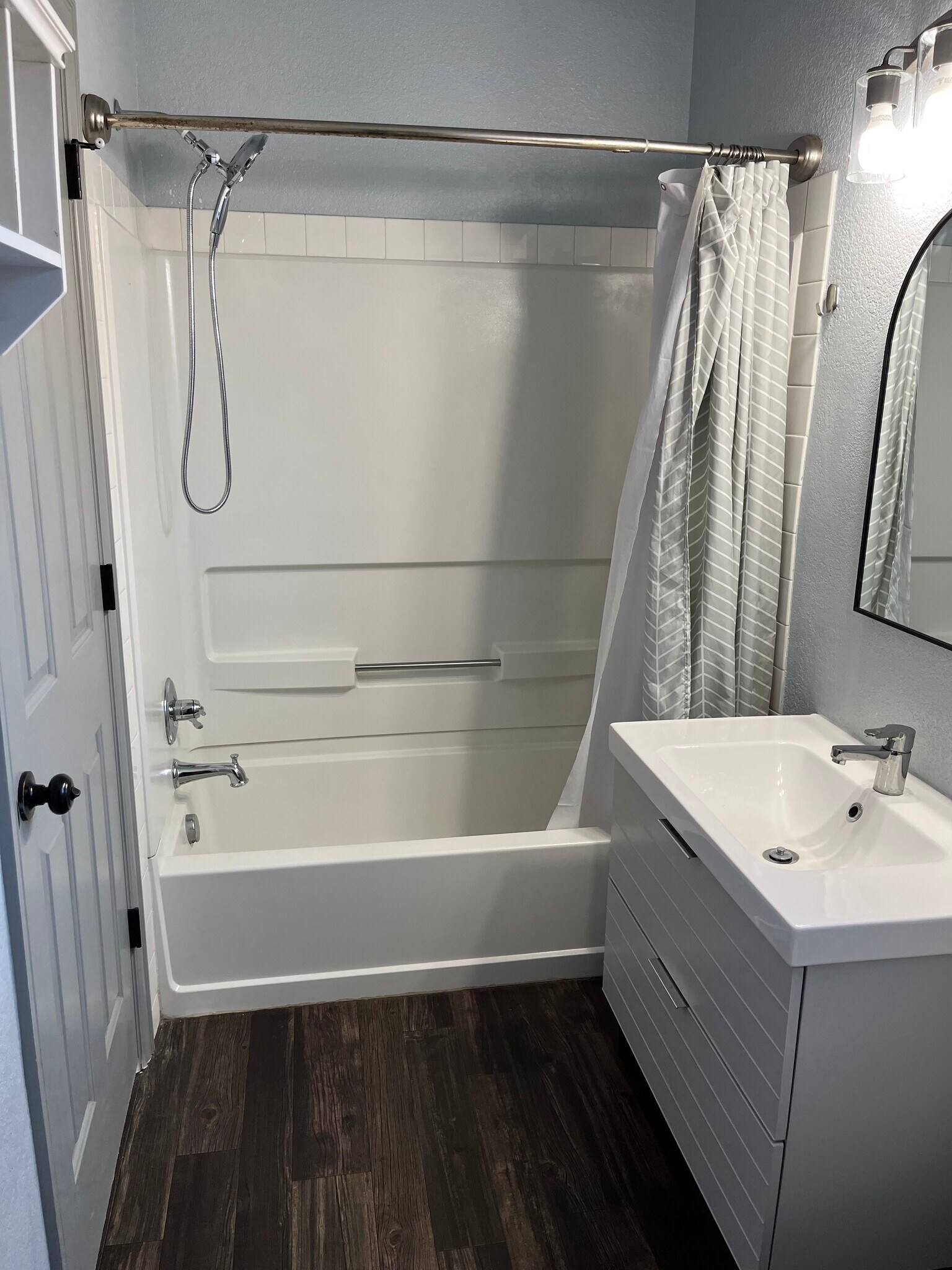 Bathroom - 9267 E 107th Ave