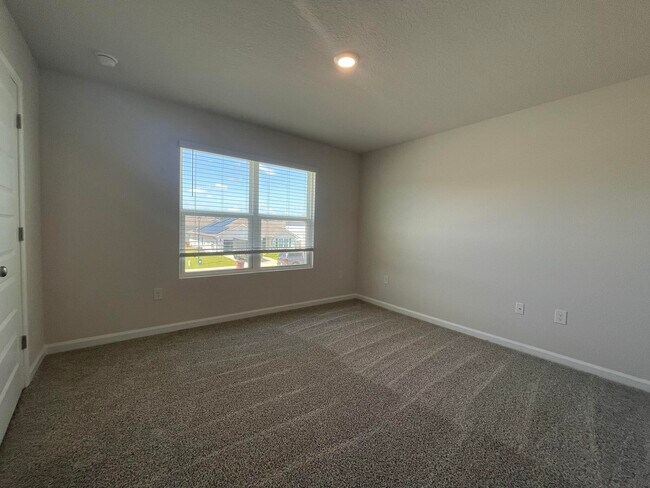 Building Photo - 339 Flounder St