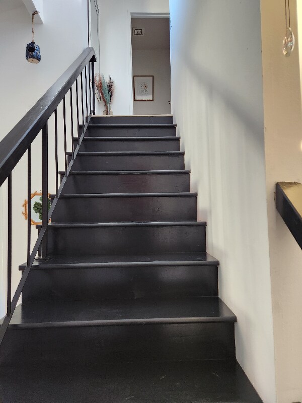 Building Photo - 6049 Arroyo Rd