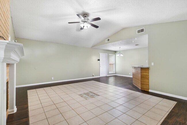 Building Photo - 6808 Betty Levy