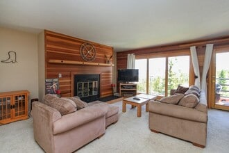 Building Photo - Timber Ridge Condo - 2 Bedroom/2 Bathrooms...