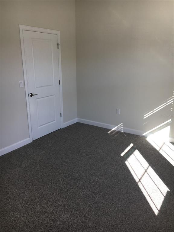 Building Photo - 1050 Quaker Rdg Ln
