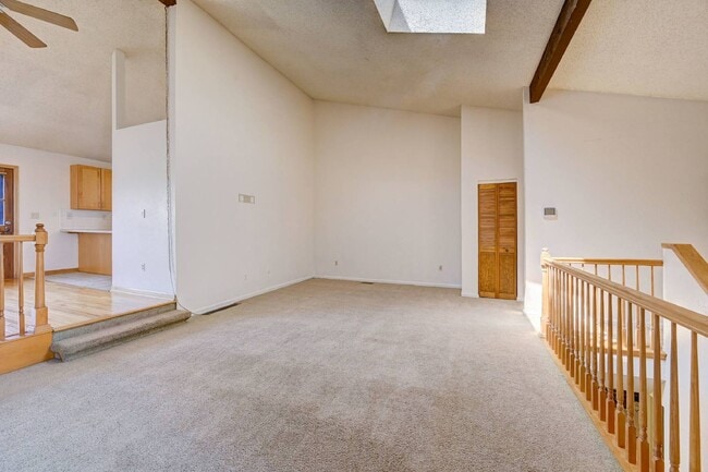Building Photo - $1,995.95, 2 Bed, 2 Bath Townhome in Lakewood with Central AC and In Unit Laundry!