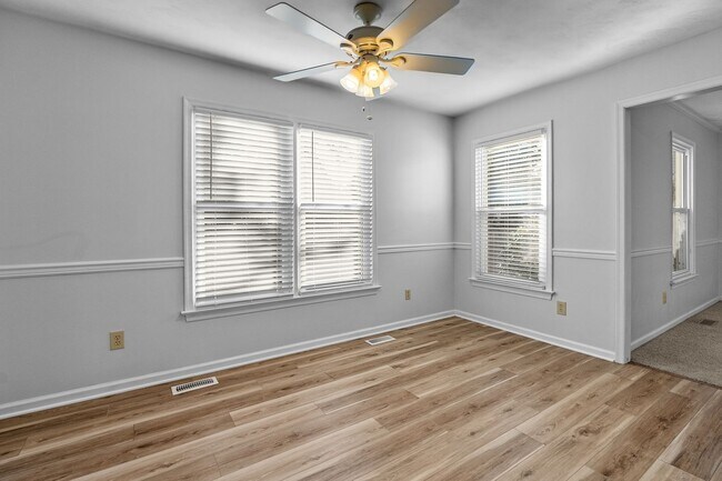 Building Photo - Charming 4-Bedroom Home for Rent in Chesapeake