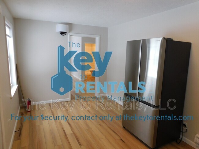 Building Photo - 182 E Main St