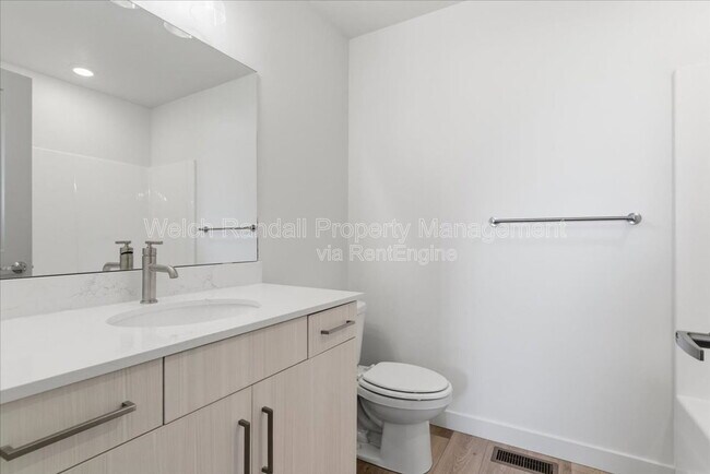 Building Photo - 3672 S 4525 W