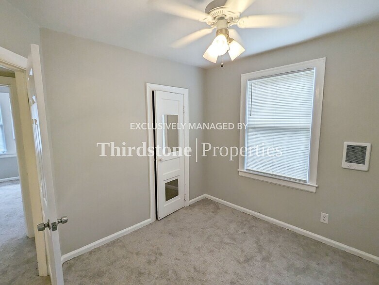 Building Photo - 2858 Olga Pl