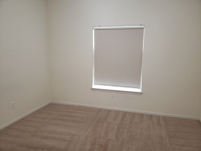 Building Photo - 14261 Shadywood Dr