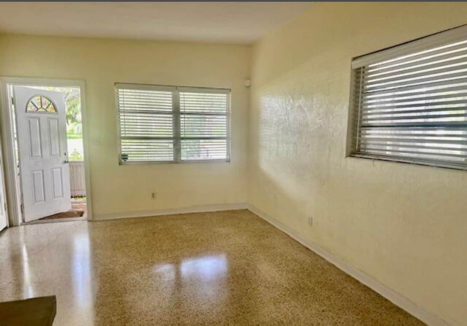 Building Photo - 664 8th St