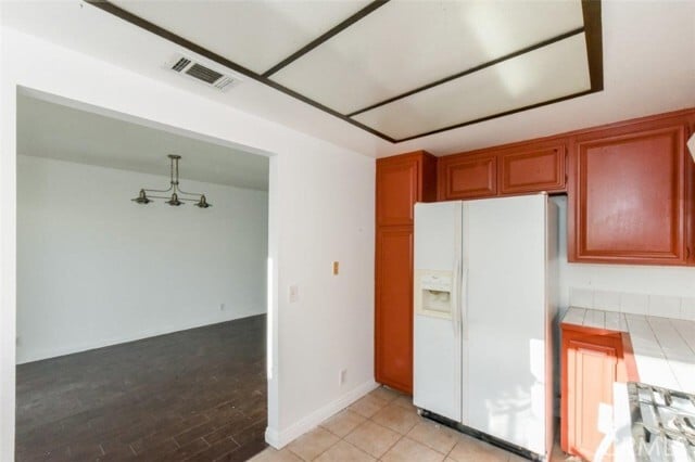 Building Photo - 2057 Dacian Dr S