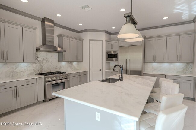 Building Photo - 2453 Rodina Dr