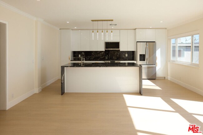 Building Photo - 1223 23rd St