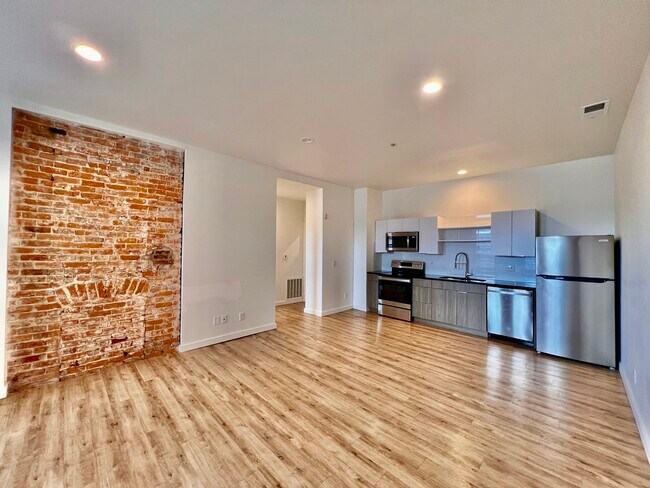 Primary Photo - 909 Madison Ave