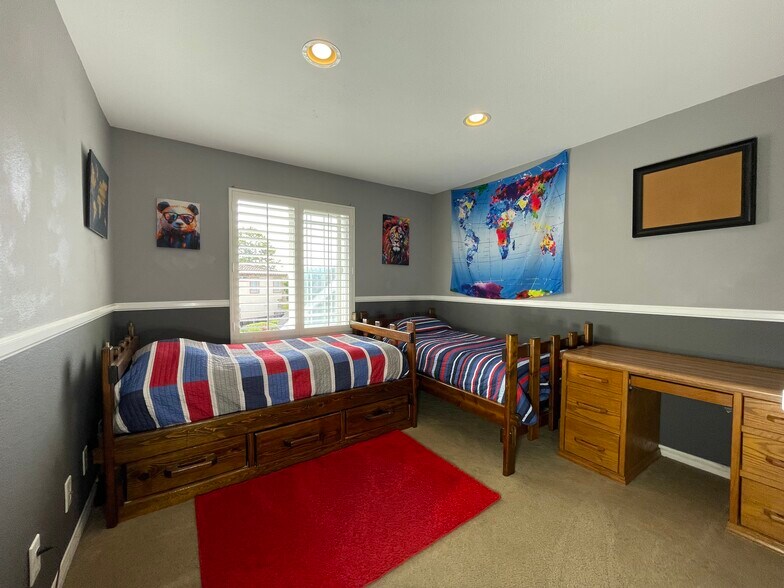 Building Photo - 6899 Evening Song Ct