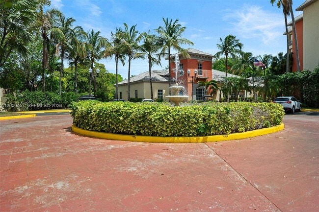 Building Photo - 8373 Lake Dr