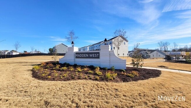 Building Photo - 720 Lucky Clover Way