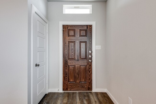 Building Photo - GORGEOUS 3 BEDROOM DUPLEX LOCATED IN MIDLOTHIAN ISD!