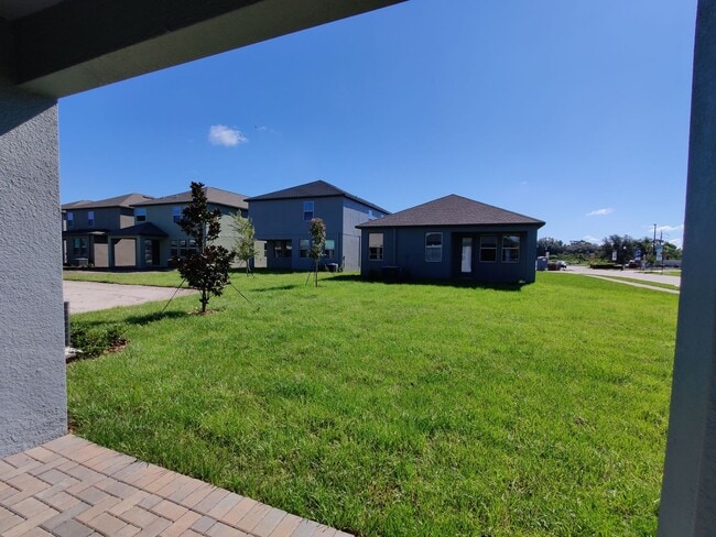 Building Photo - 9570 Little Bluestem Dr