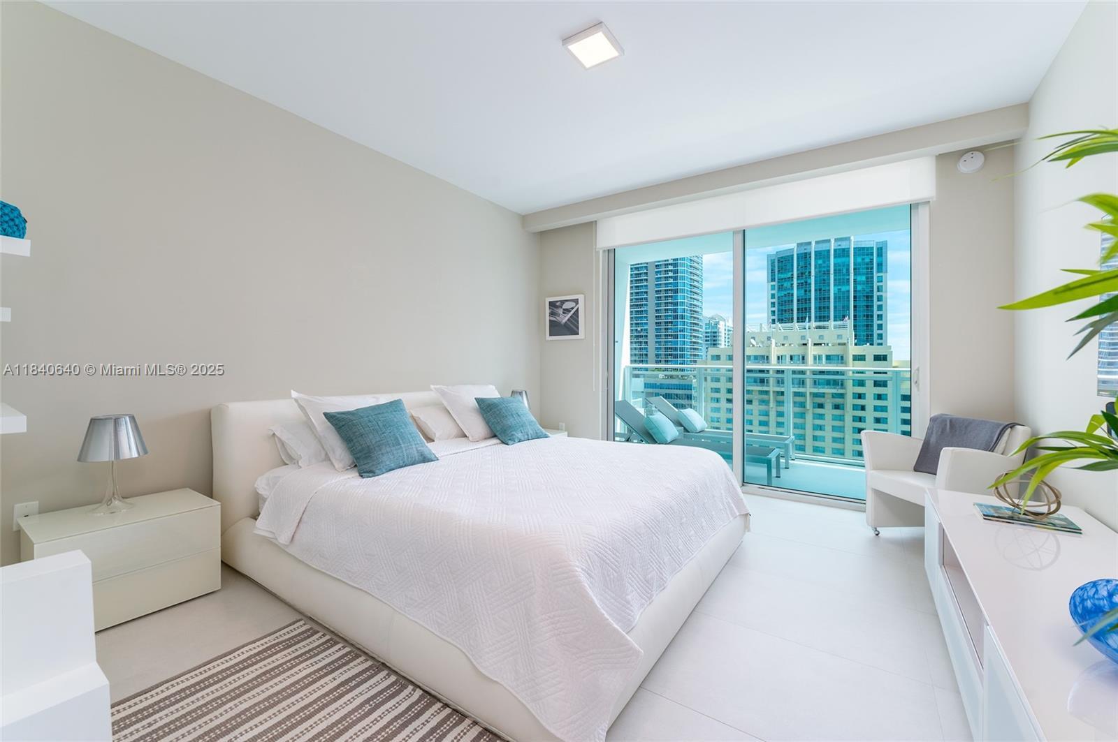 Building Photo - 1080 Brickell Ave